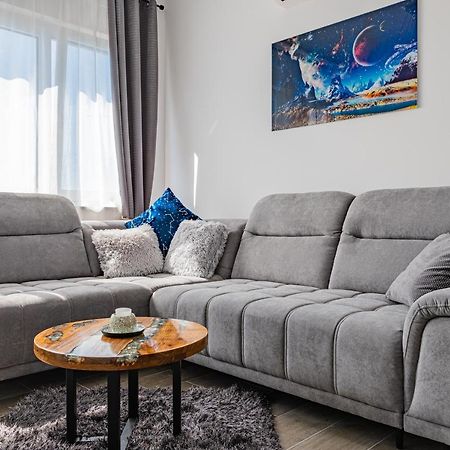 Apartments Repinc: Smart Luxury with Jacuzzi in Zagreb Exterior photo