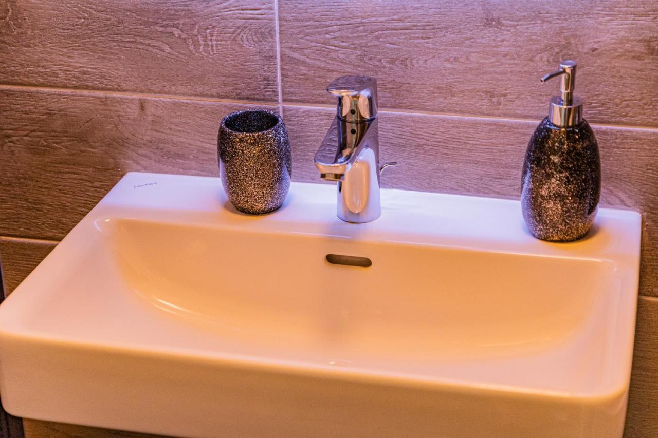 Apartments Repinc: Smart Luxury with Jacuzzi in Zagreb Exterior photo